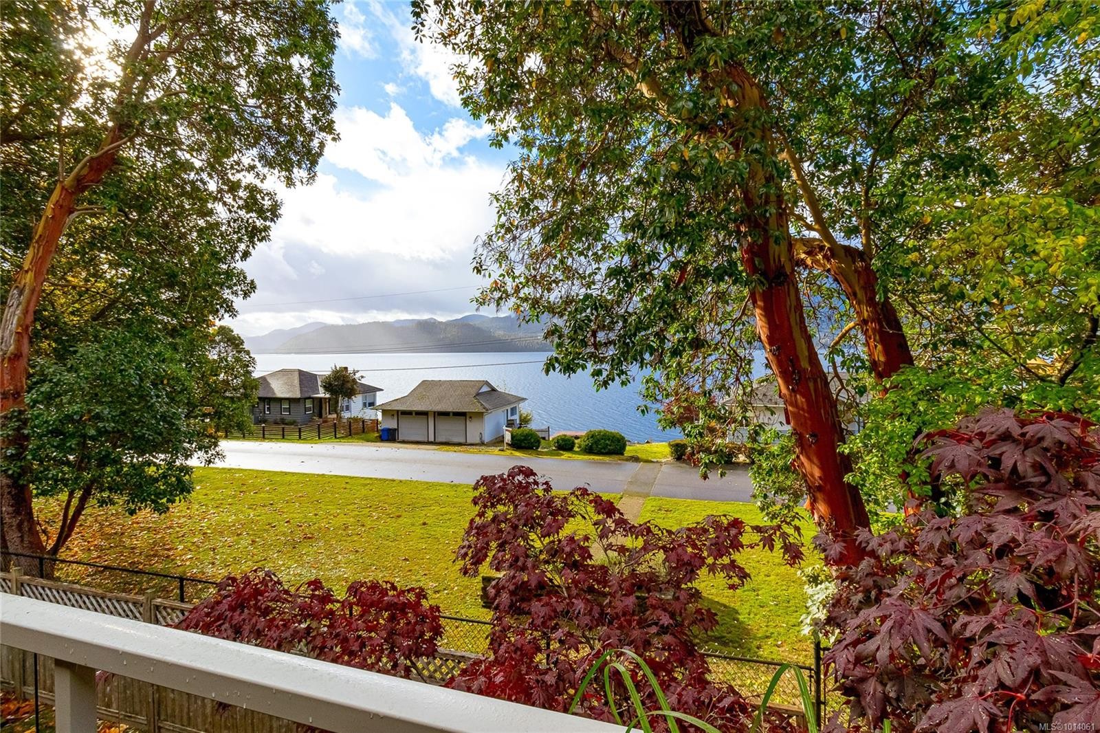 10662 Alder Cres, Youbou, BC