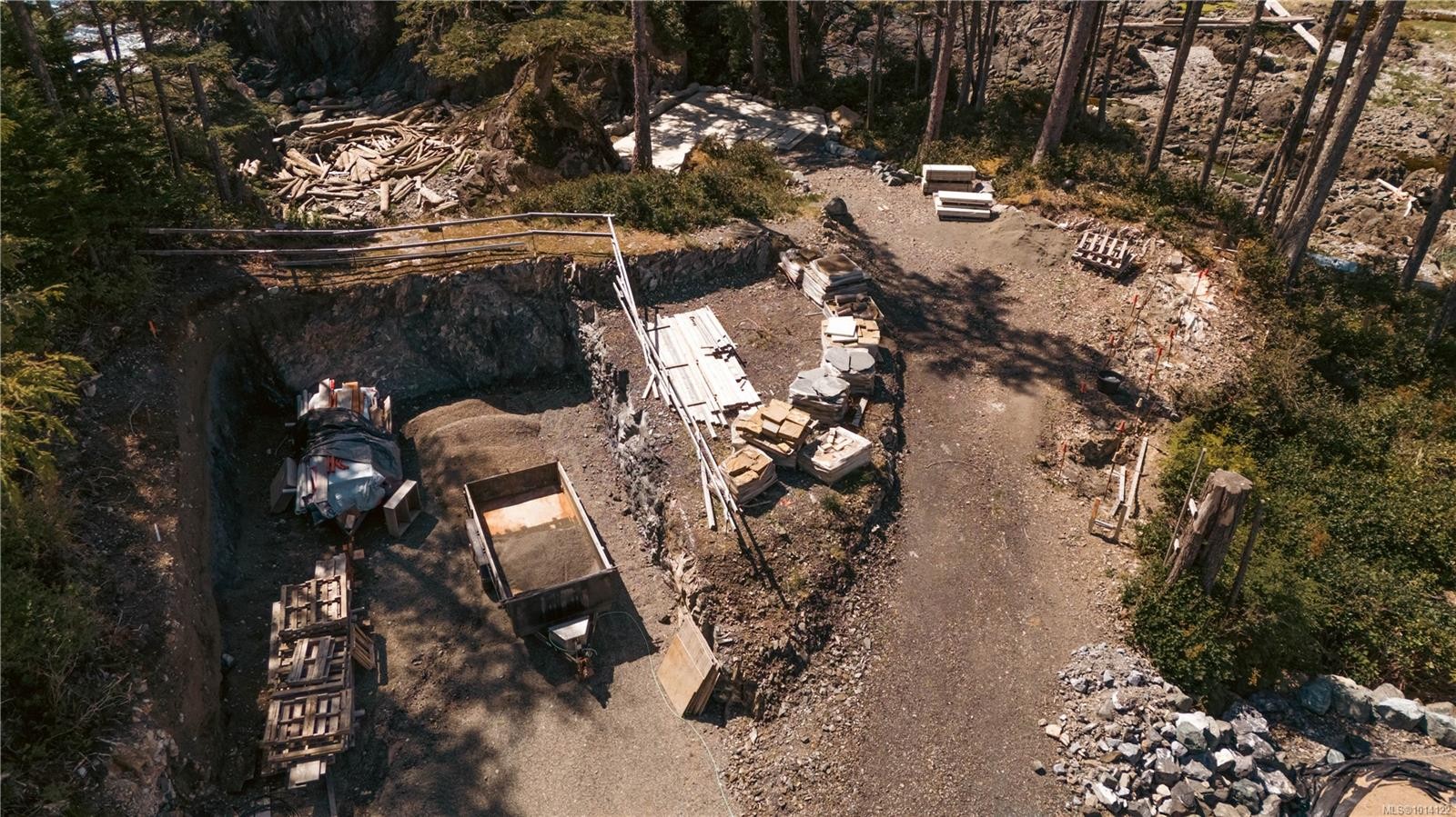 858 Barclay Pl, Ucluelet, BC