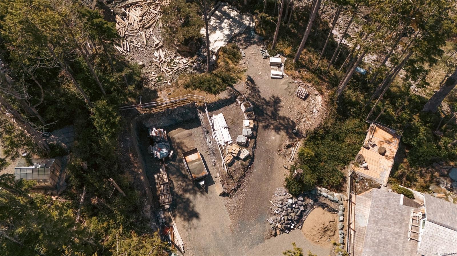 858 Barclay Pl, Ucluelet, BC