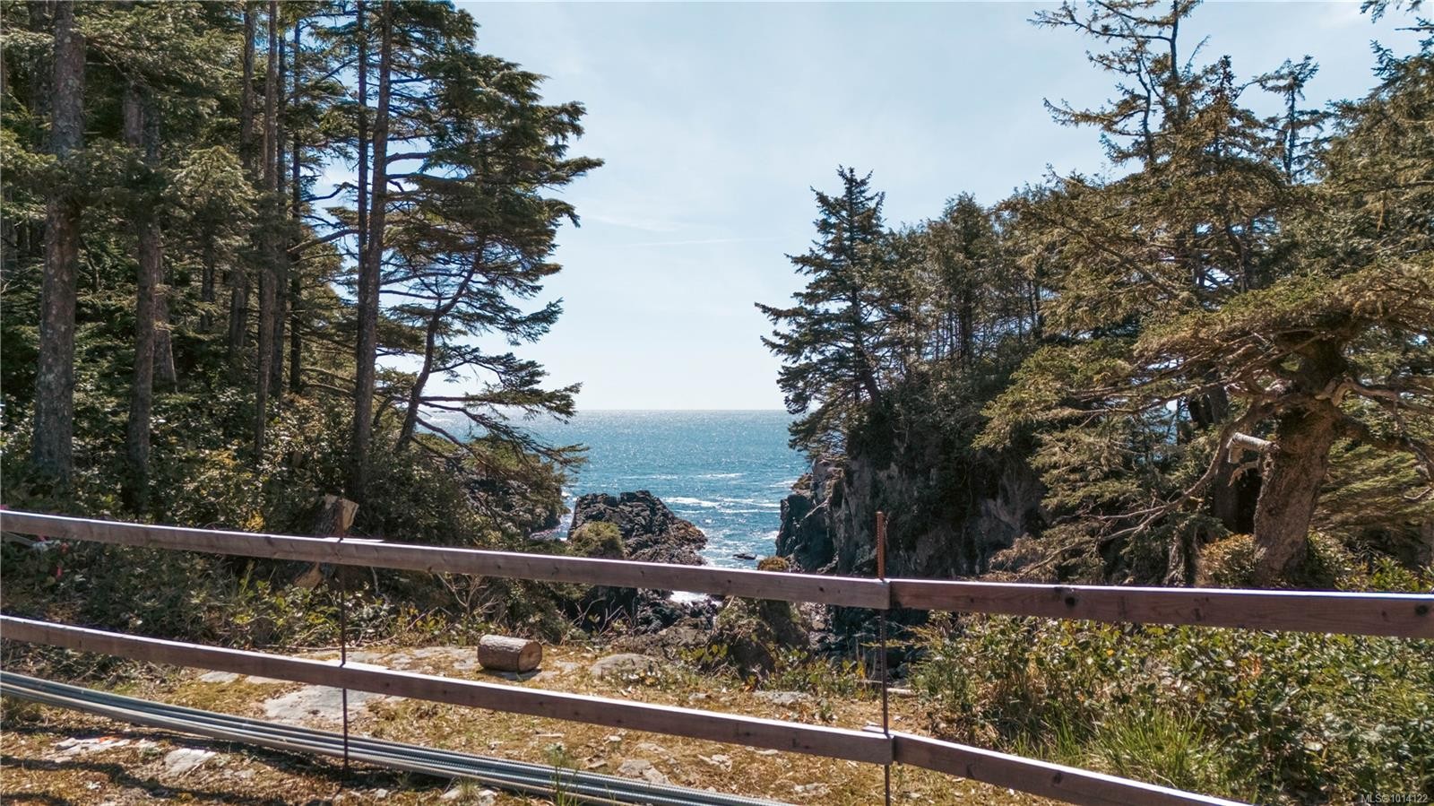 858 Barclay Pl, Ucluelet, BC