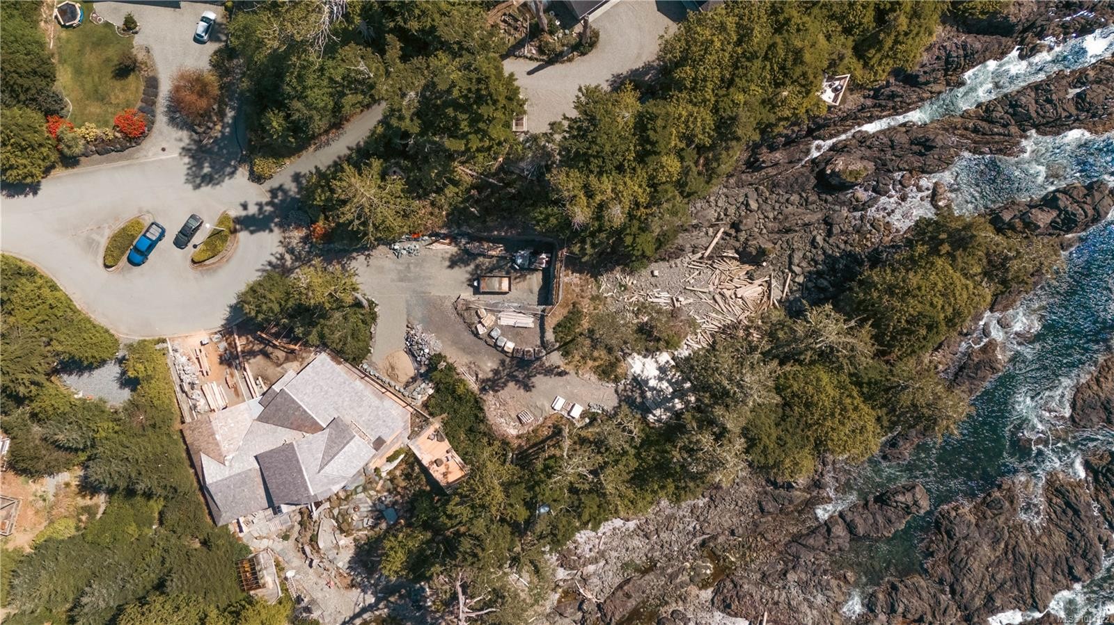 858 Barclay Pl, Ucluelet, BC