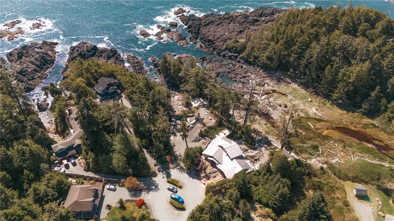 858 Barclay Pl, Ucluelet, BC