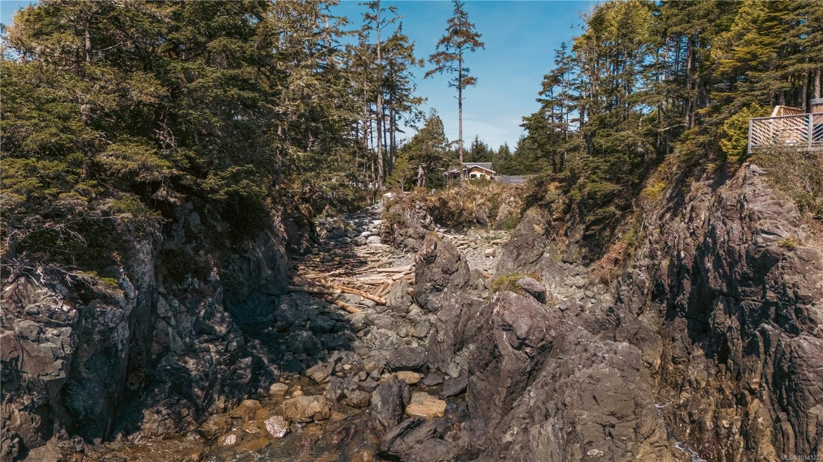 858 Barclay Pl, Ucluelet, BC