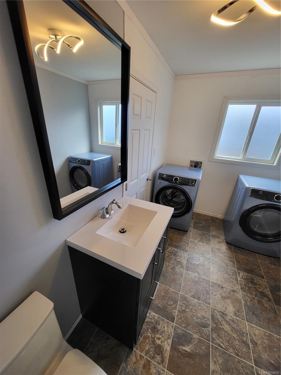 74-5250 Beaver Harbour Rd, Port Hardy, BC