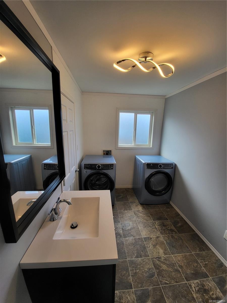 74-5250 Beaver Harbour Rd, Port Hardy, BC