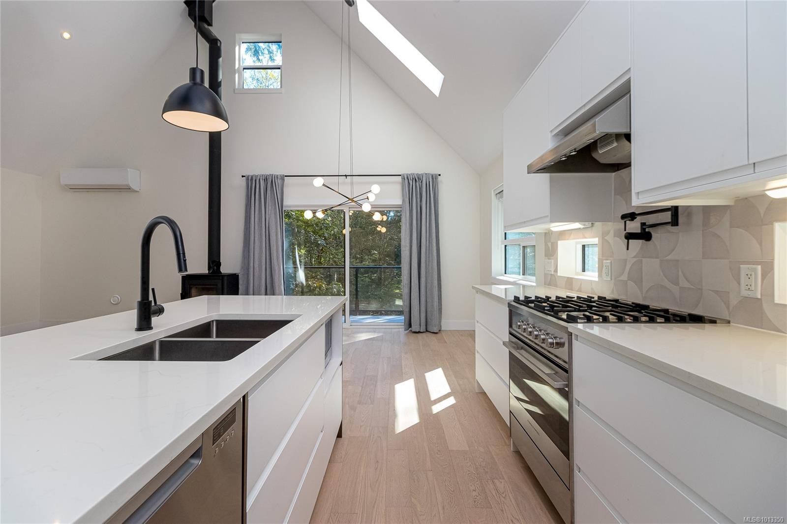 6301 Quail Peak Pl, Sooke, BC