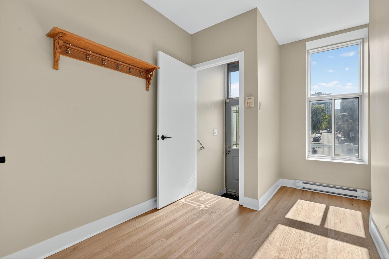 Interior - 5025 Av. Du Parc, Montréal (Le Plateau-Mont-Royal), QC - Indoor Photo Showing Other Room