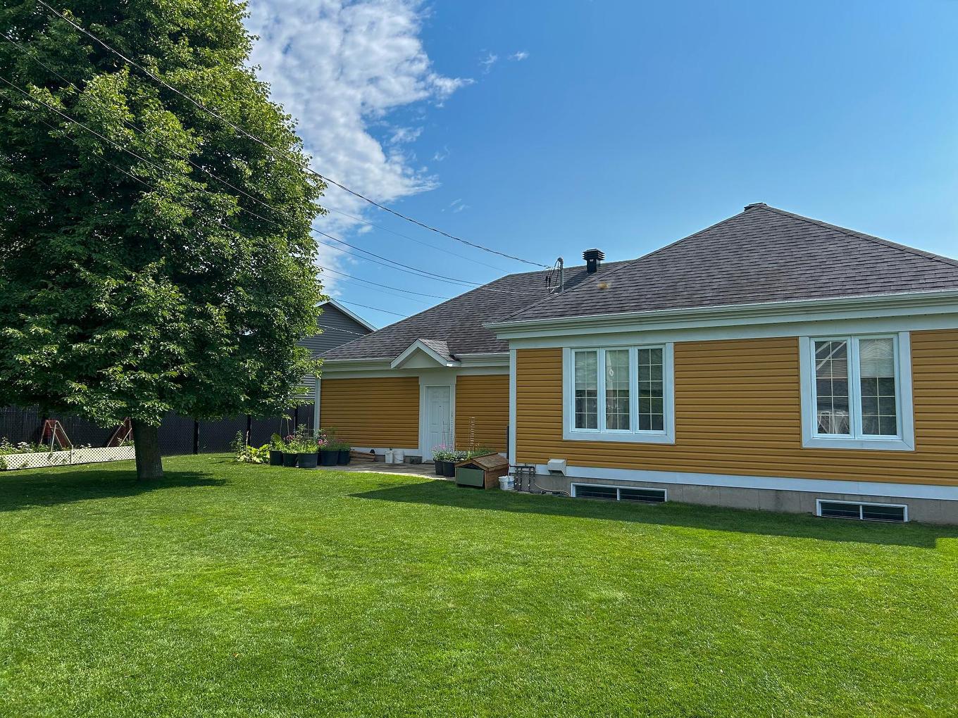 Face arrière - 2670 Rue Mongeau, Drummondville, QC - Outdoor