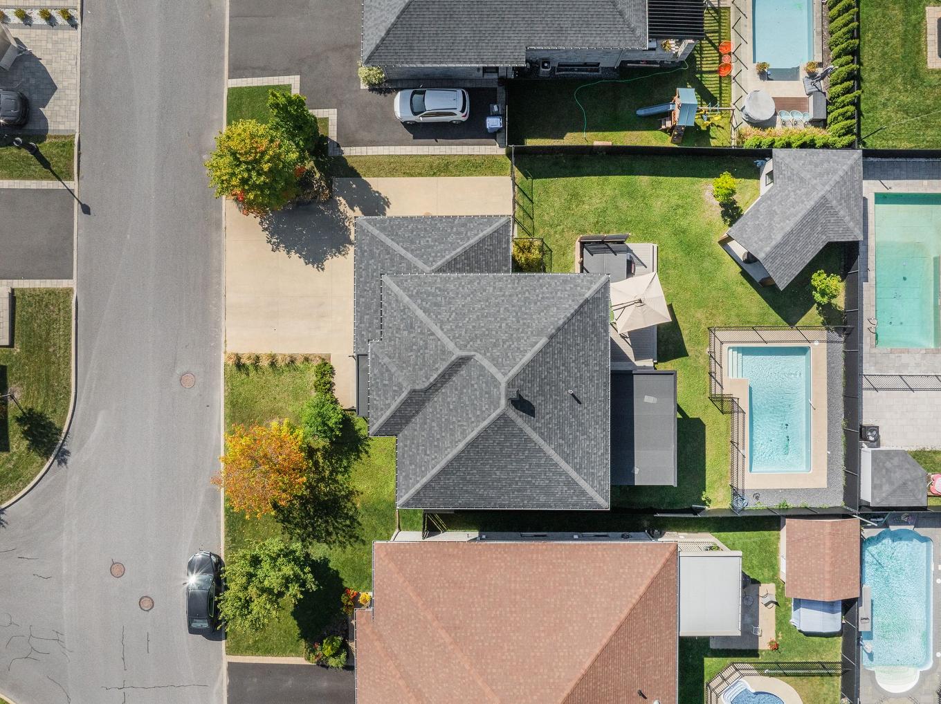 Overall view - 3901 Rue Dugué, Longueuil (Saint-Hubert), QC - Outdoor