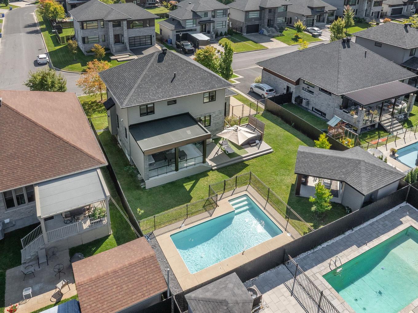 Overall view - 3901 Rue Dugué, Longueuil (Saint-Hubert), QC - Outdoor With In Ground Pool