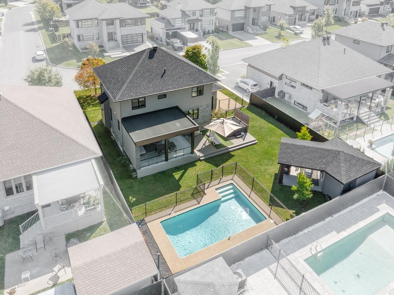 Overall view - 3901 Rue Dugué, Longueuil (Saint-Hubert), QC - Outdoor With In Ground Pool