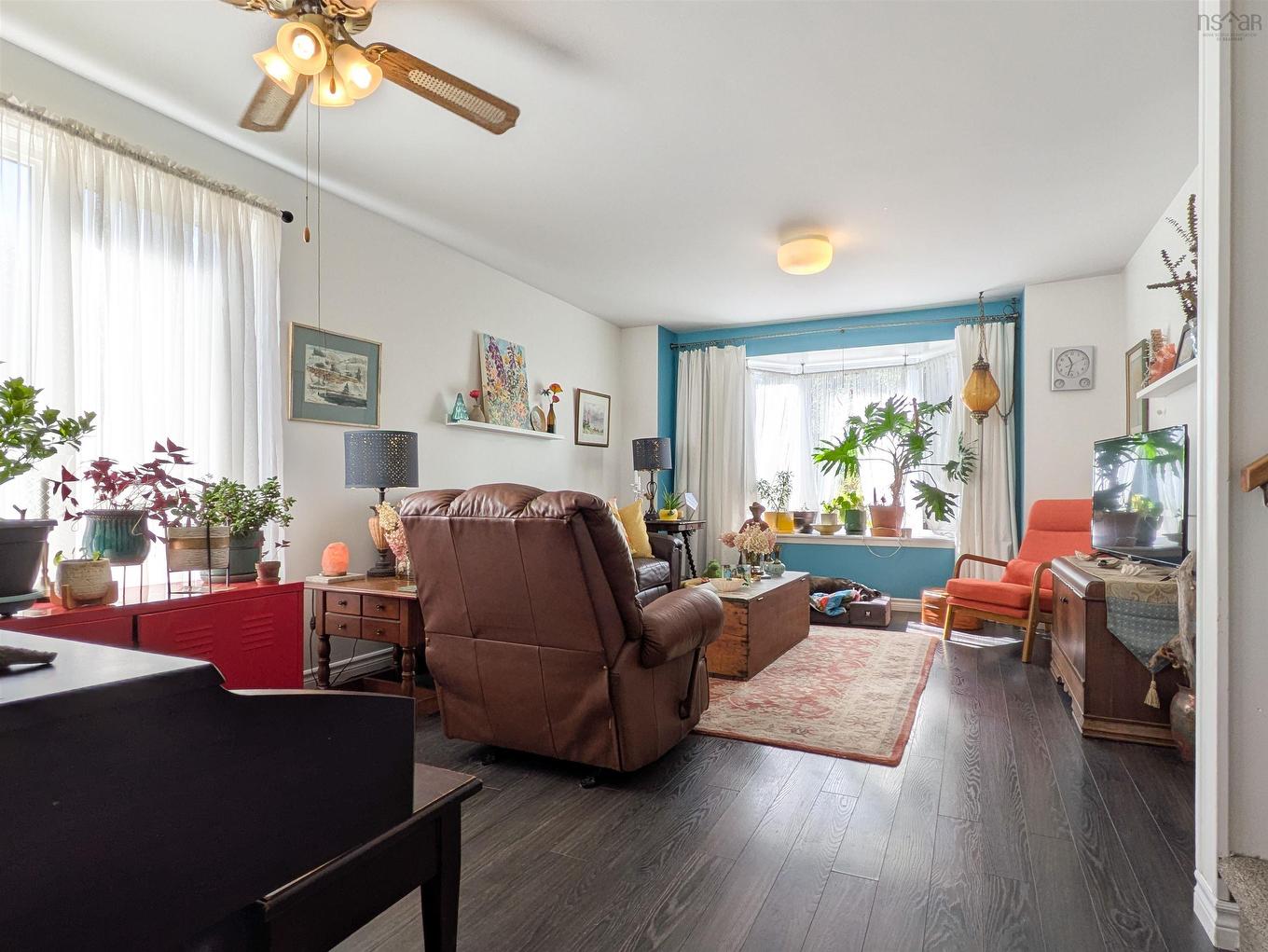 544 South Broadway Avenue, Cornwallis Park, NS