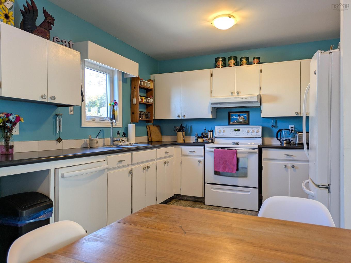 544 South Broadway Avenue, Cornwallis Park, NS