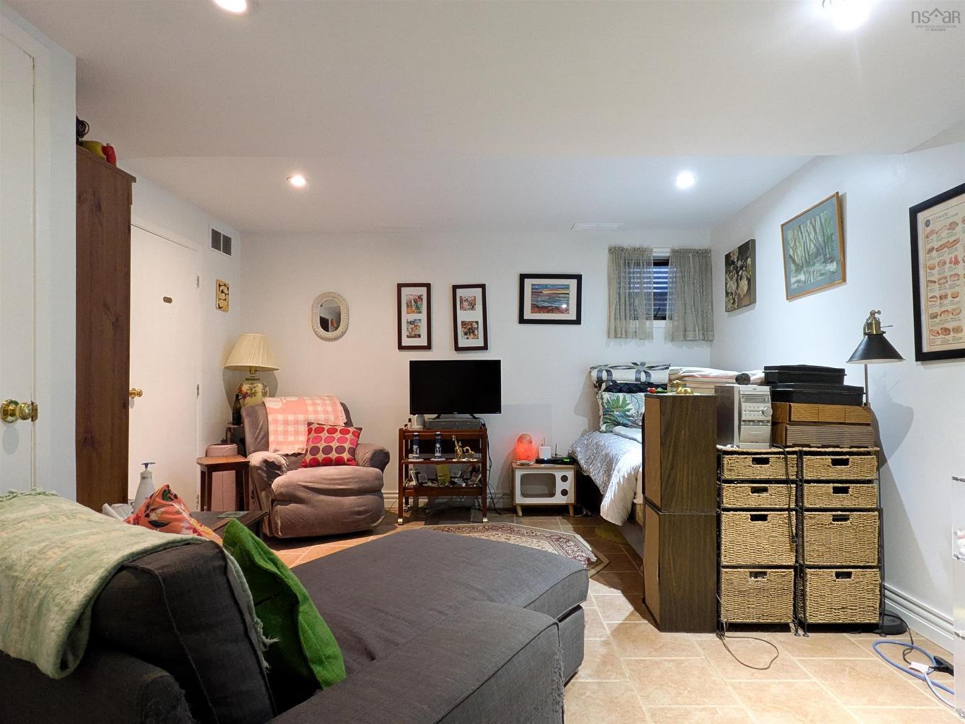 544 South Broadway Avenue, Cornwallis Park, NS