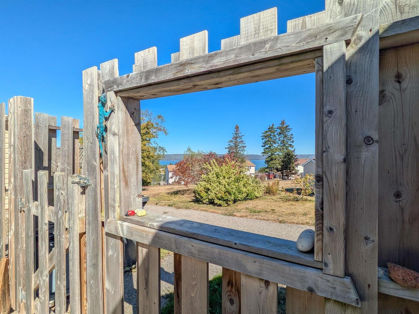 544 South Broadway Avenue, Cornwallis Park, NS