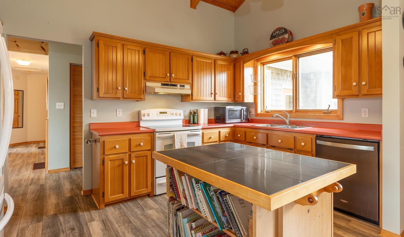 40 Country Lane, Lower West Pubnico, NS