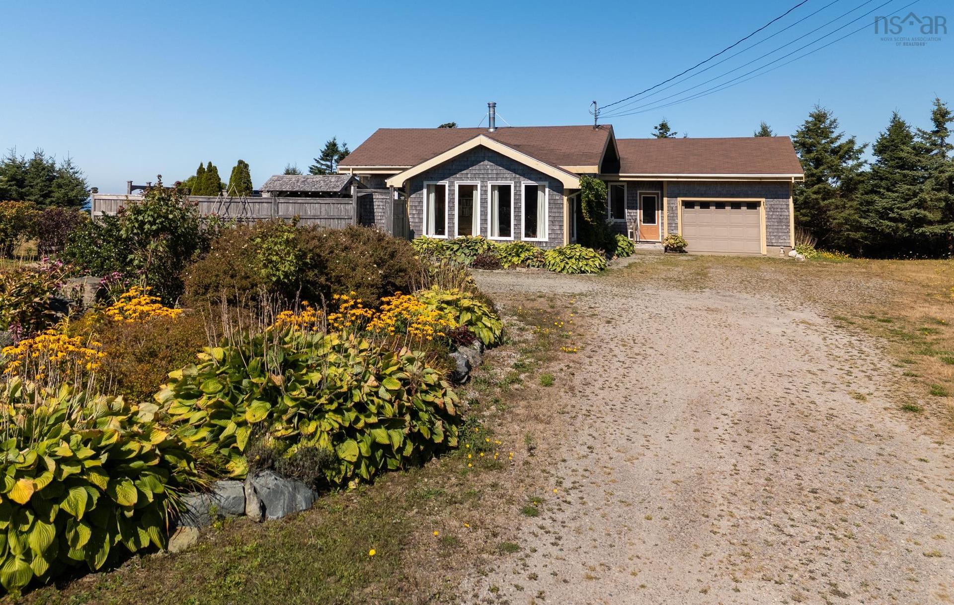 40 Country Lane, Lower West Pubnico, NS