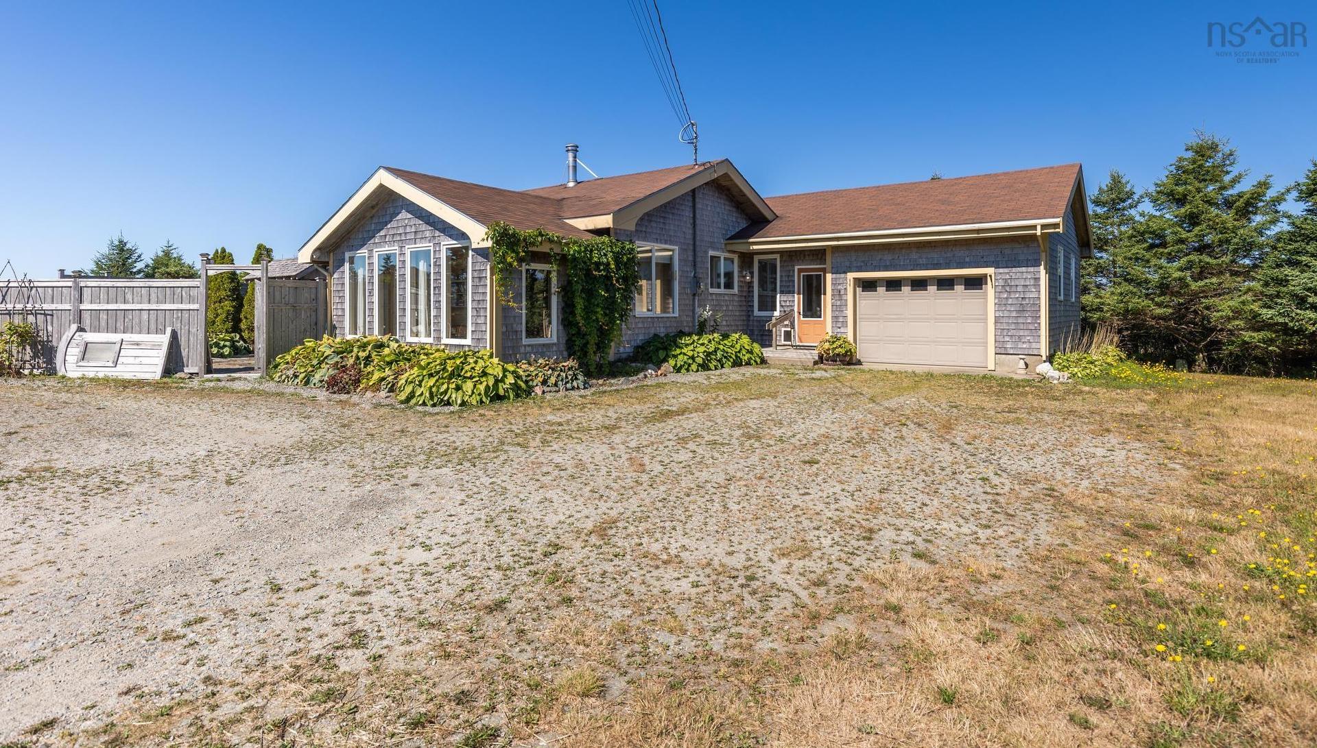 40 Country Lane, Lower West Pubnico, NS