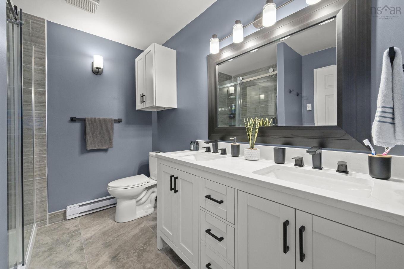 31-33 Birch Grove, Upper Tantallon, NS