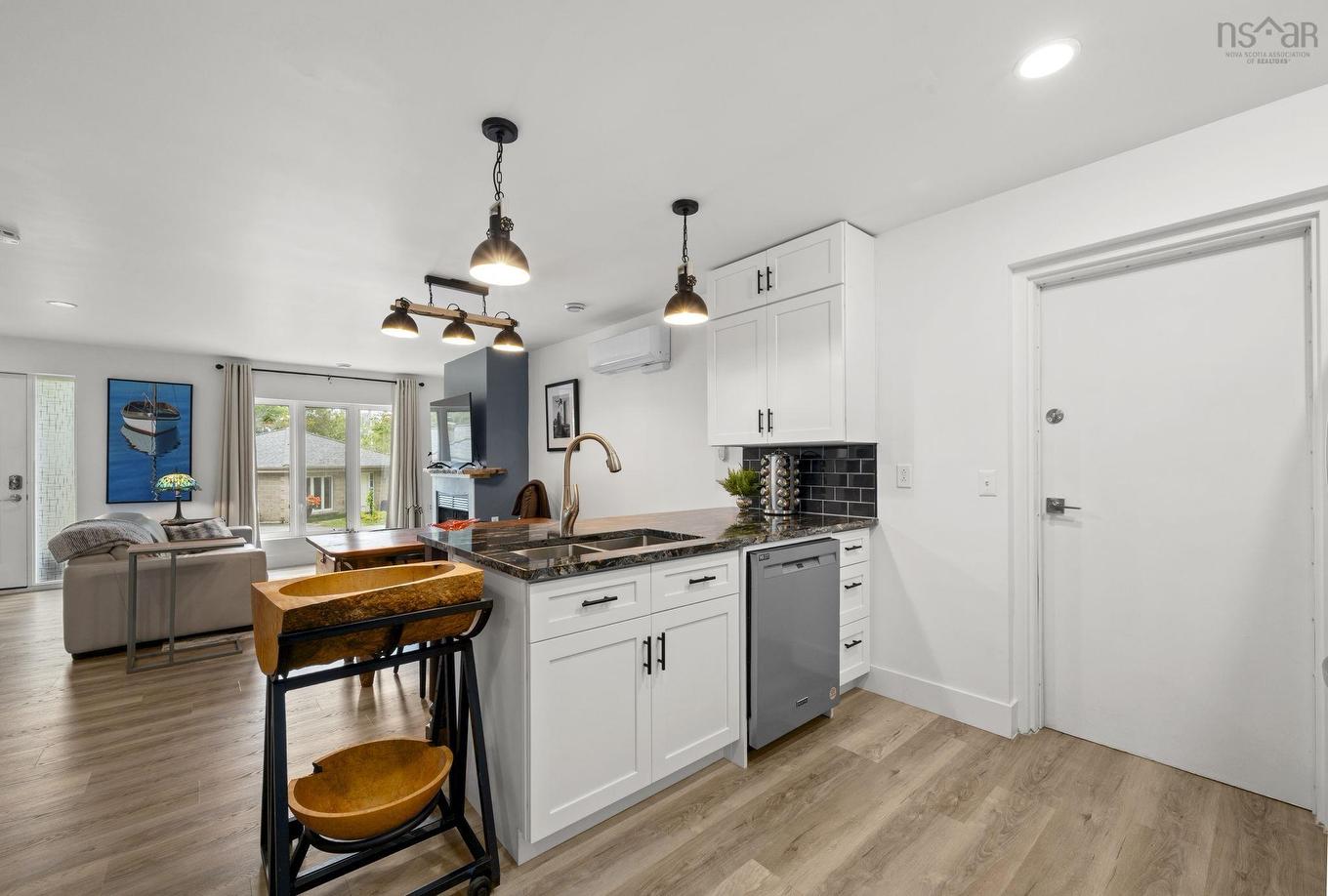 31-33 Birch Grove, Upper Tantallon, NS