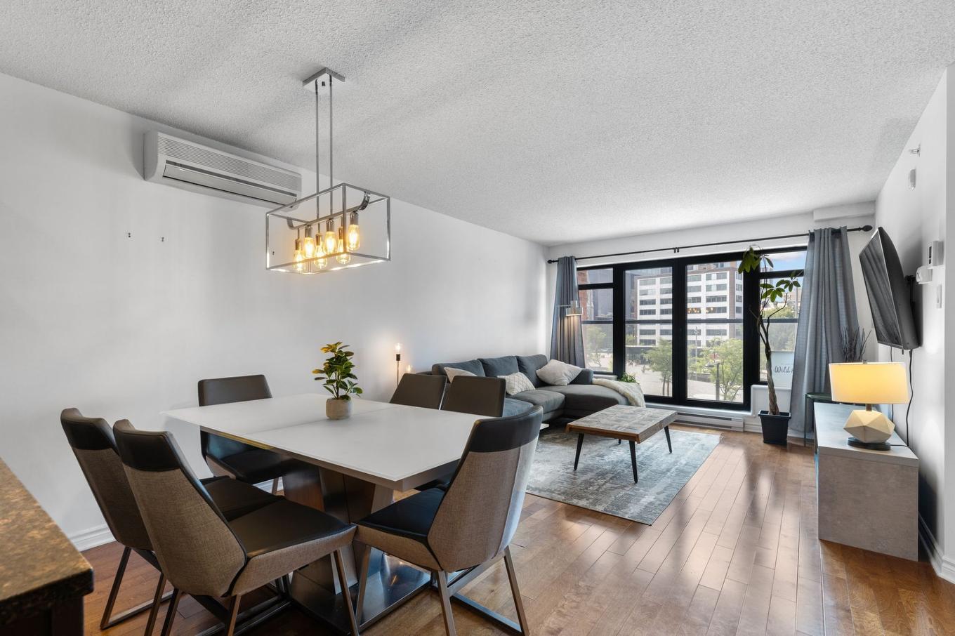 Dining room - 403-450 Rue St-Antoine E., Montréal (Ville-Marie), QC - Indoor Photo Showing Dining Room