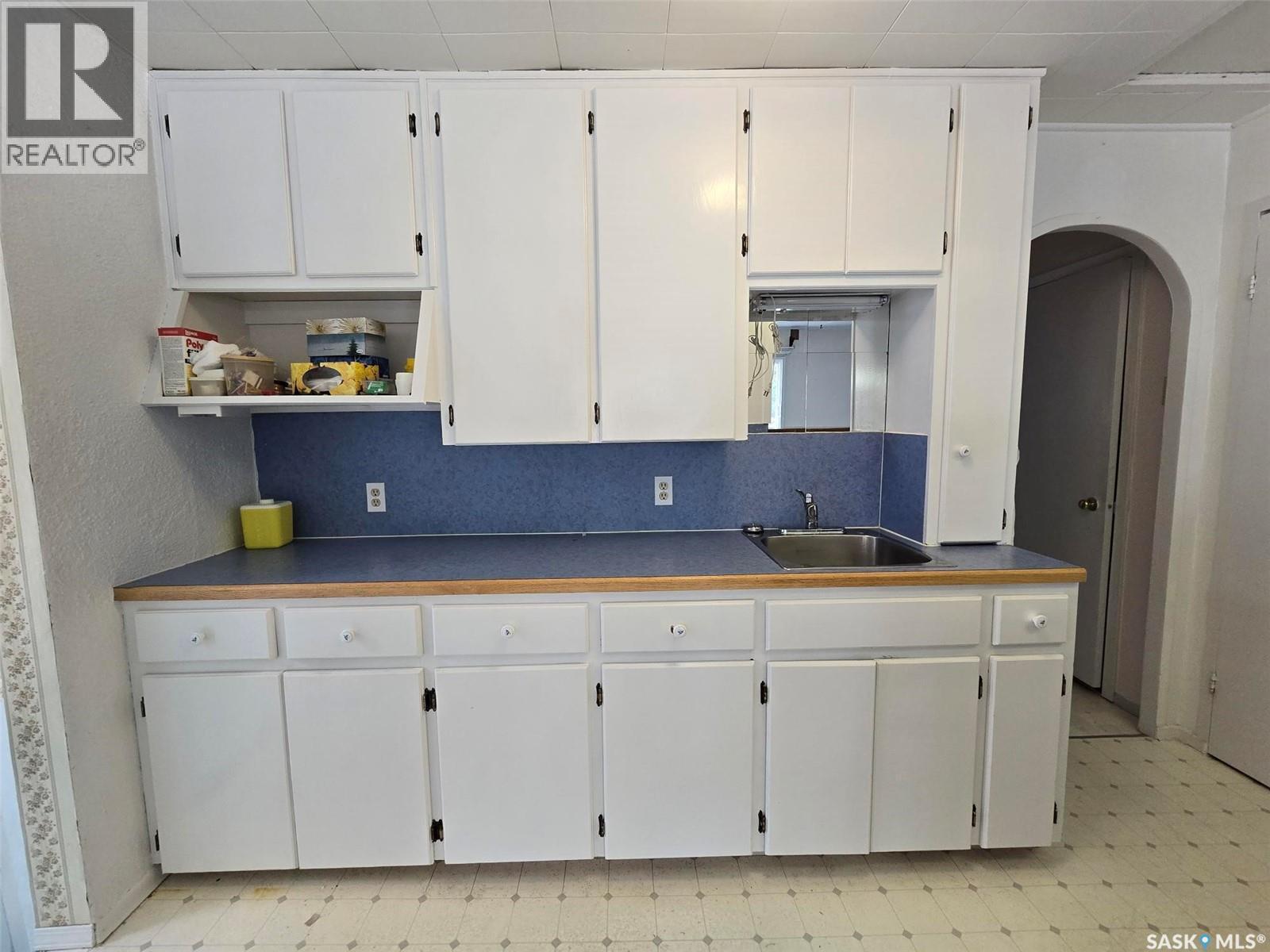 914 Pacific Street, Grenfell, SK - Indoor Photo Showing Other Room