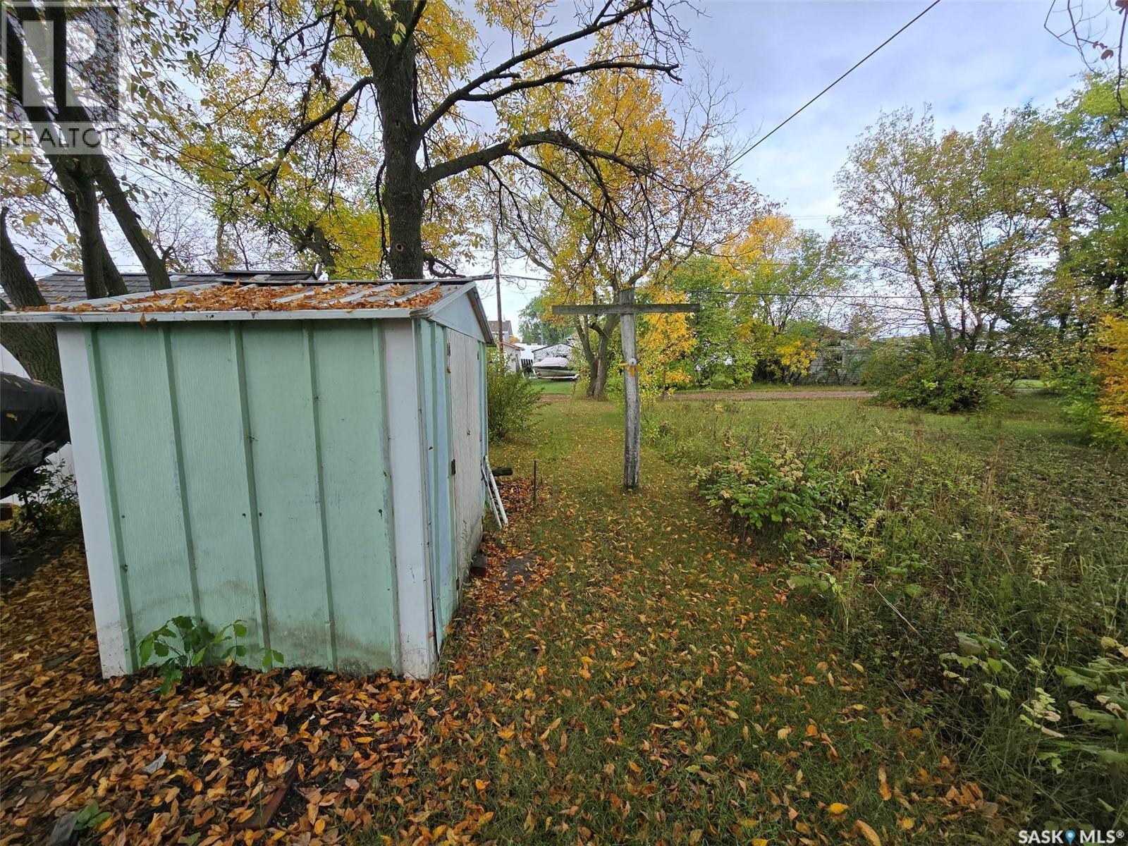 914 Pacific Street, Grenfell, SK - Outdoor