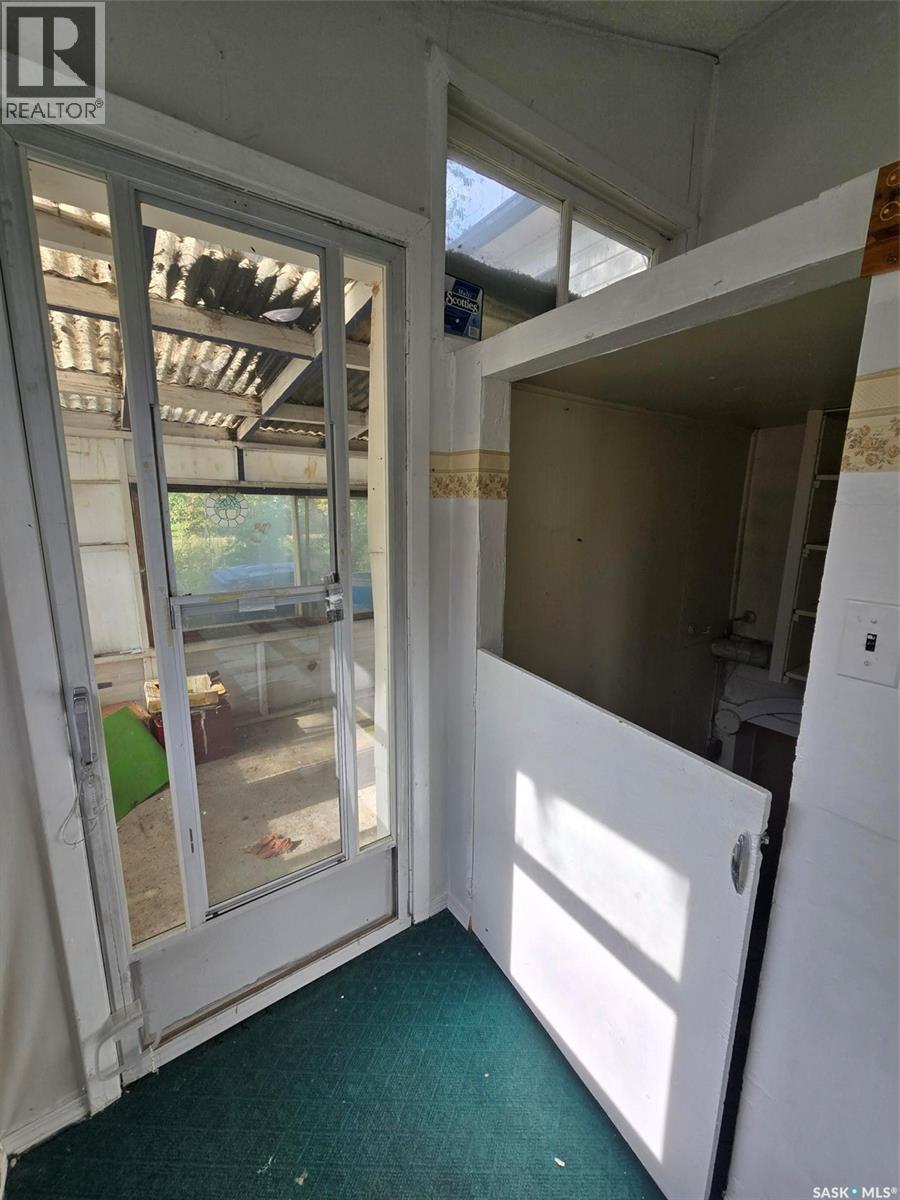 914 Pacific Street, Grenfell, SK - Indoor Photo Showing Other Room