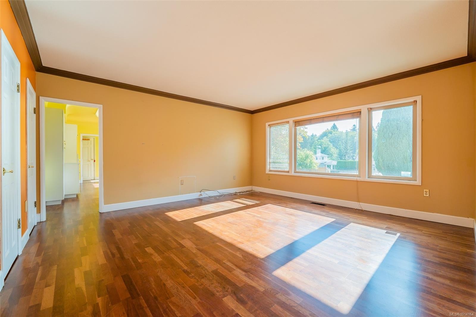 441 Memorial Ave, Qualicum Beach, BC