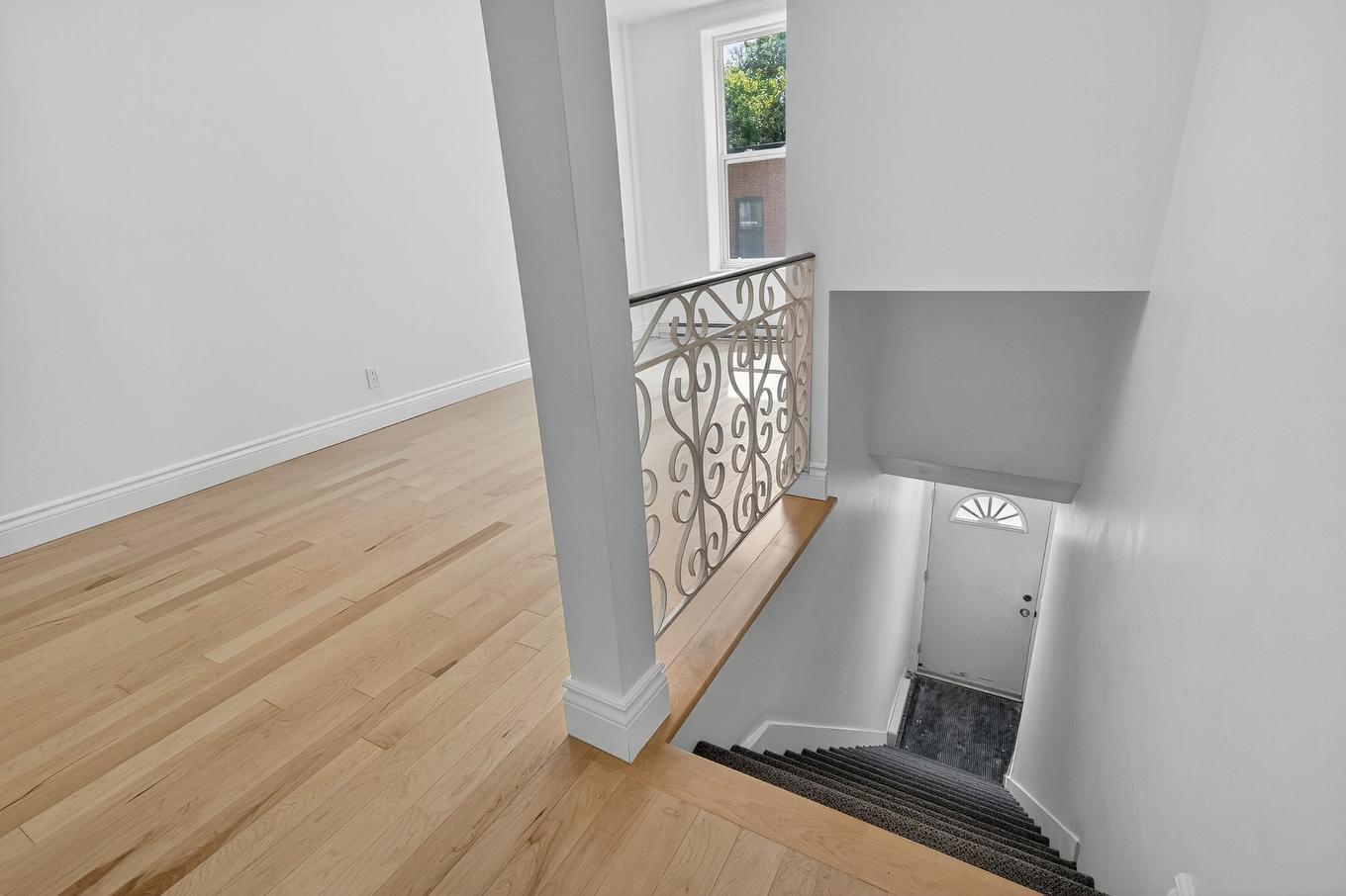 Staircase - 1145 Rue Jardin, Montréal (Le Sud-Ouest), QC - Indoor Photo Showing Other Room