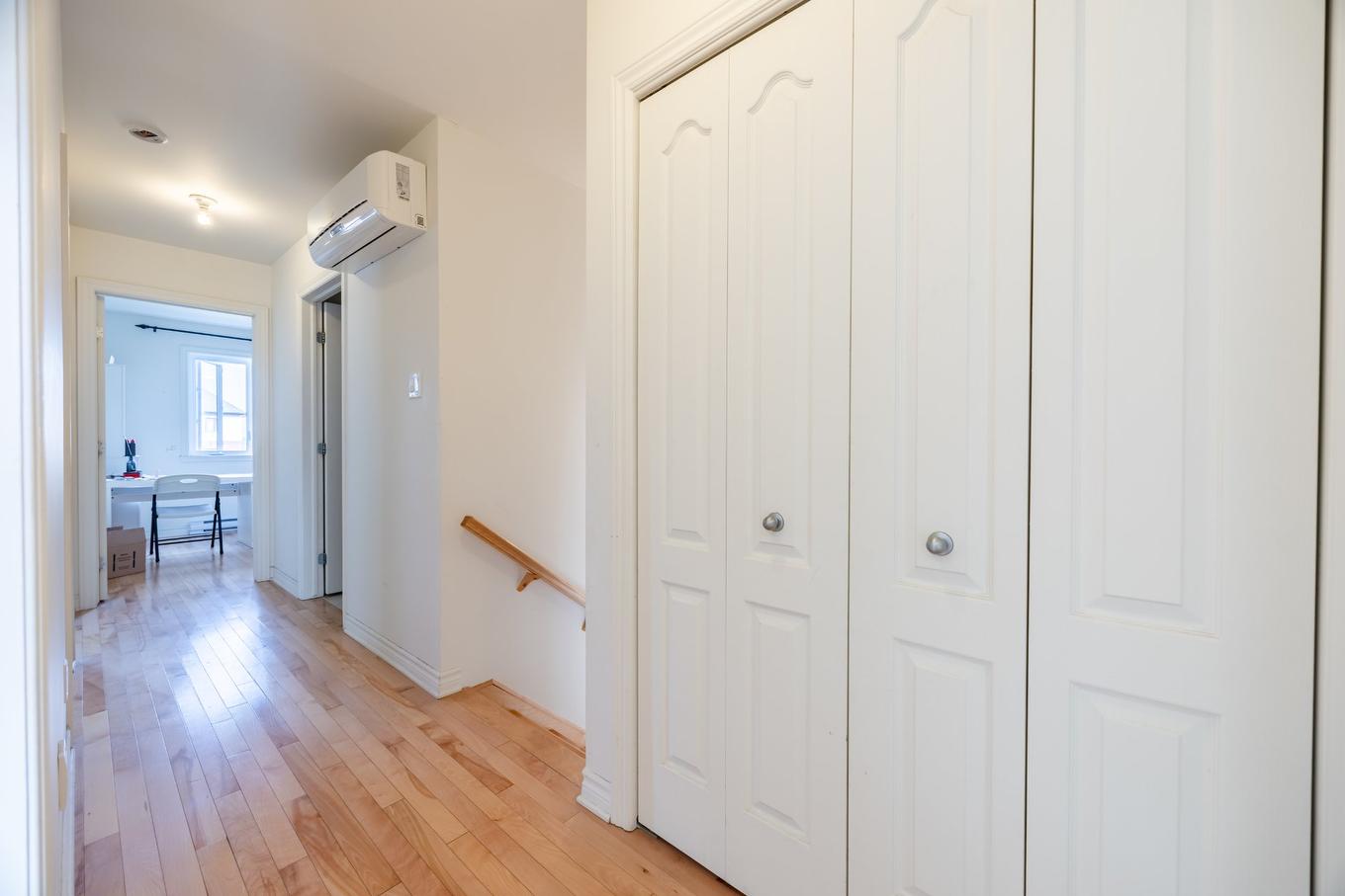 Passageway - 7329 Rue Rosaire-Gendron, Montréal (Lasalle), QC - Indoor Photo Showing Other Room