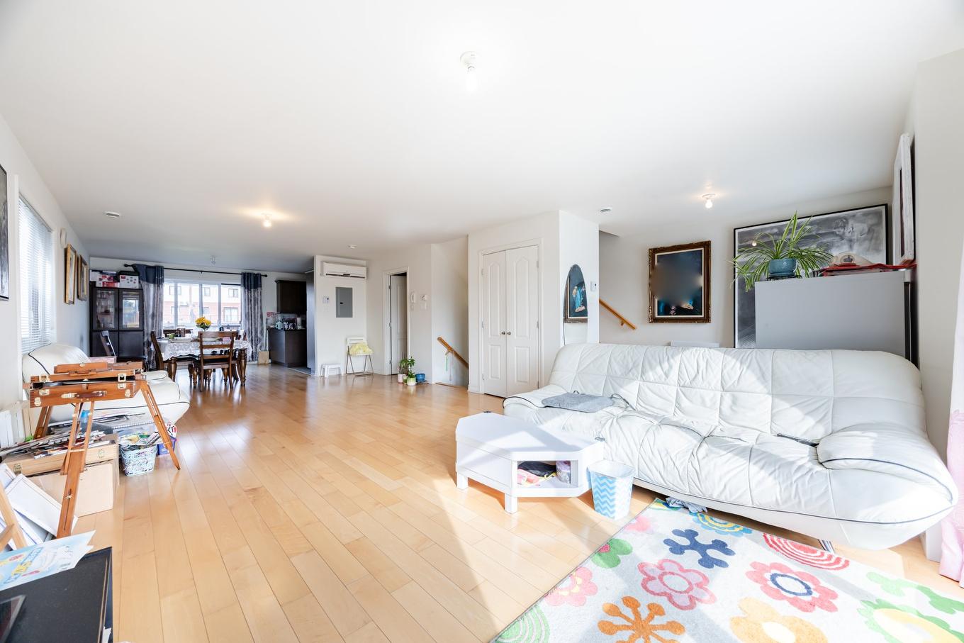 Living room - 7329 Rue Rosaire-Gendron, Montréal (Lasalle), QC - Indoor Photo Showing Living Room