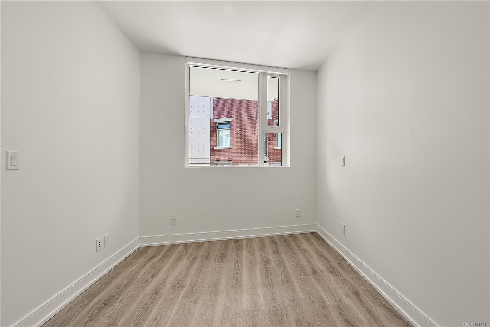 716-1628 Store St, Victoria, BC - Indoor Photo Showing Other Room