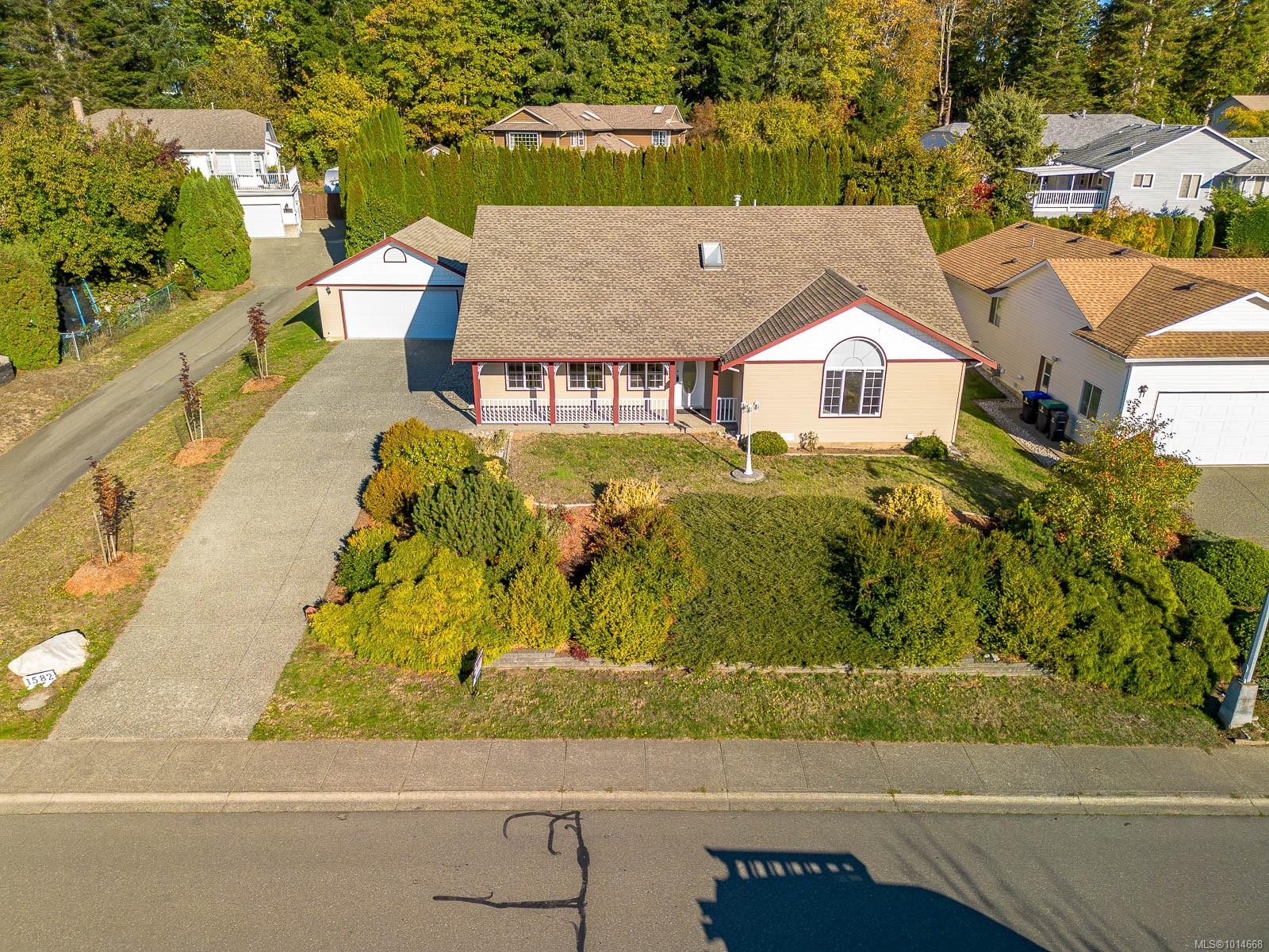 1582 Mallard Dr, Courtenay, BC