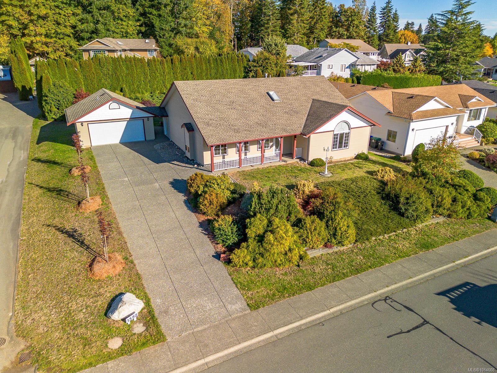 1582 Mallard Dr, Courtenay, BC