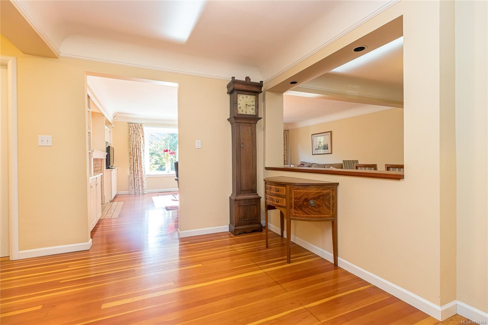 1082 Newport Ave, Oak Bay, BC