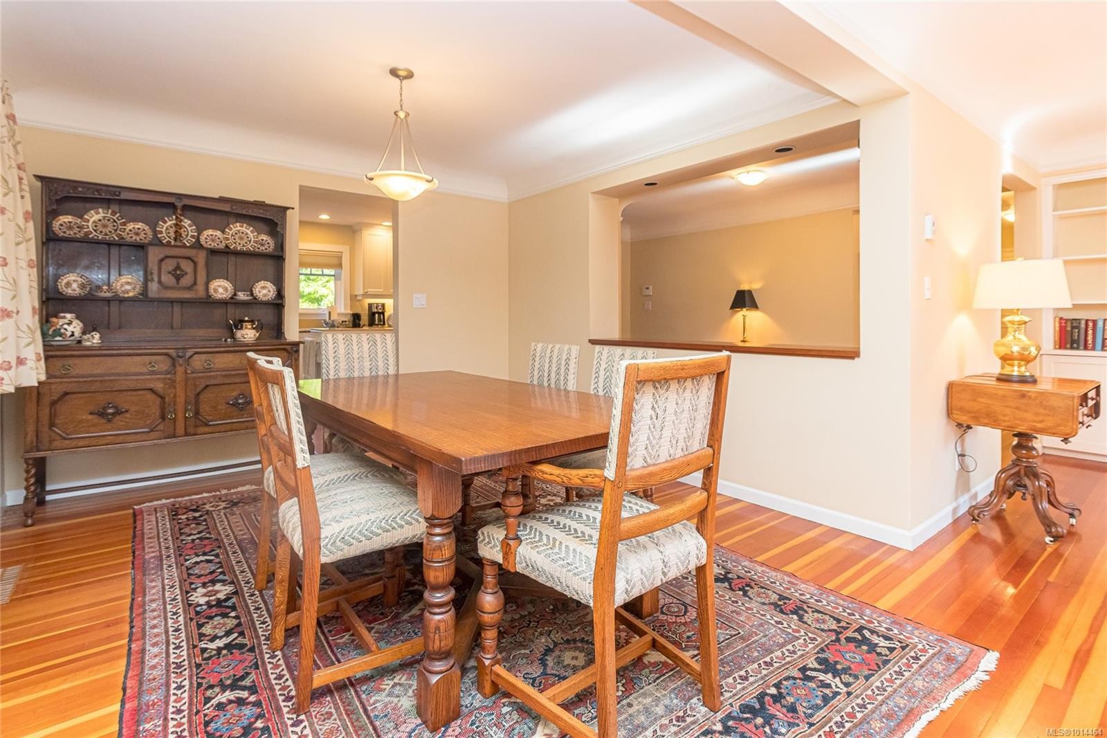 1082 Newport Ave, Oak Bay, BC