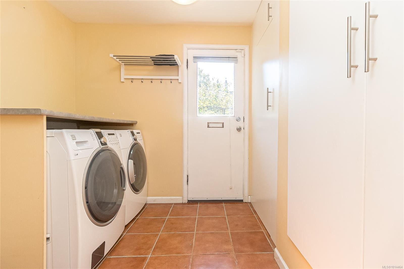 1082 Newport Ave, Oak Bay, BC