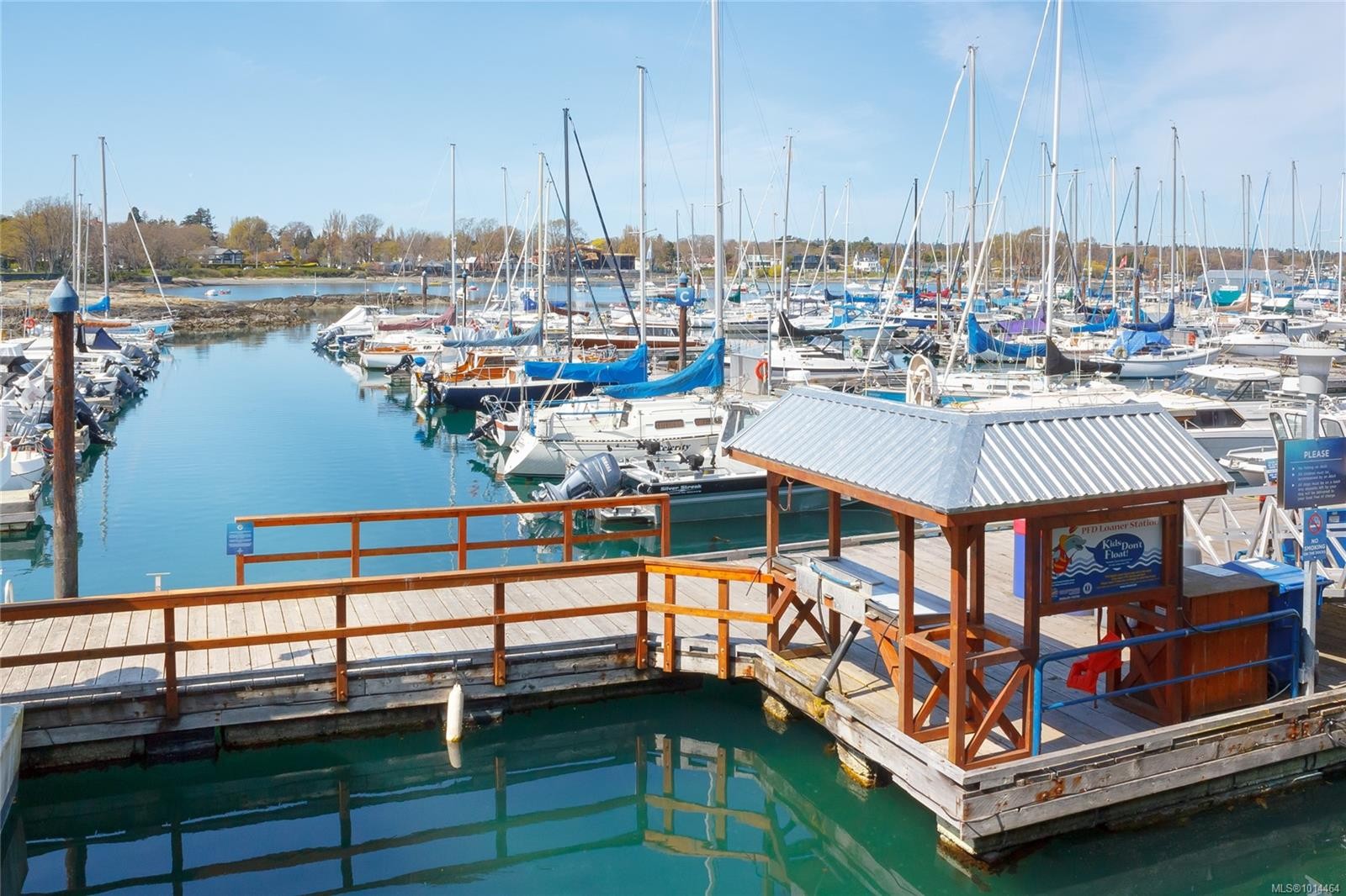 1082 Newport Ave, Oak Bay, BC