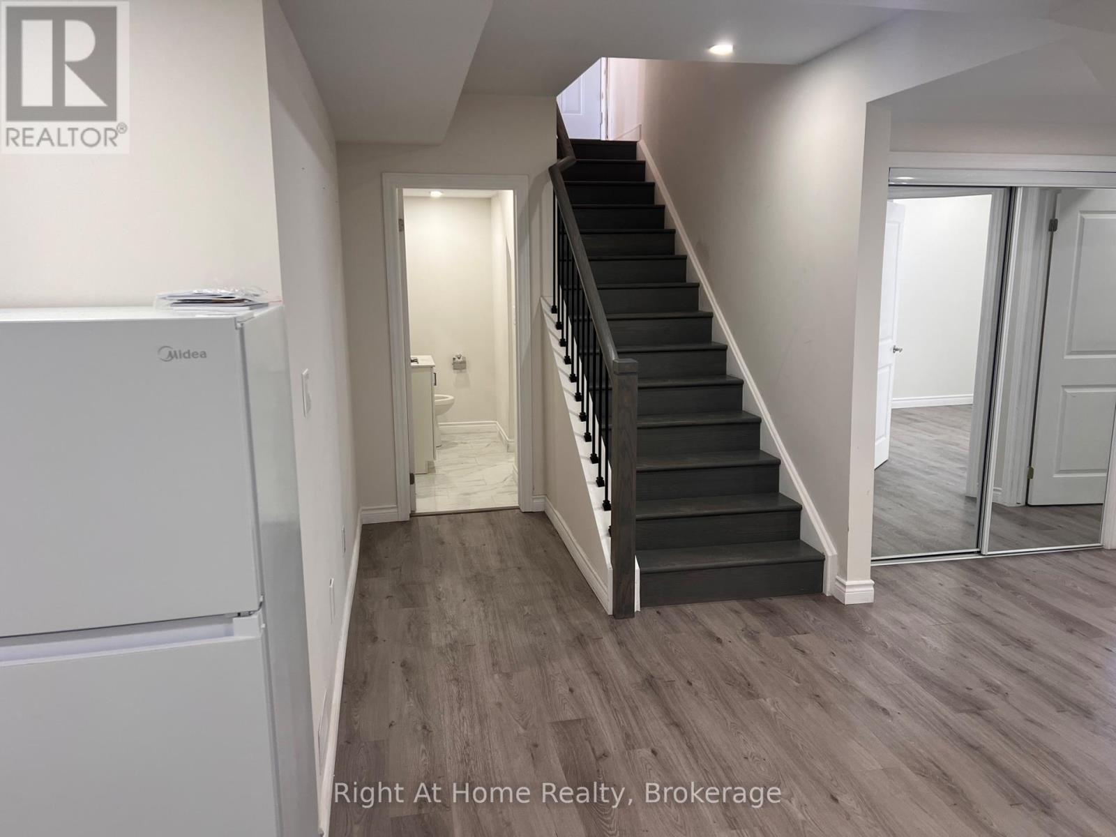 Basement - 87 Hitchman Street, Brant (Paris), ON - Indoor Photo Showing Other Room