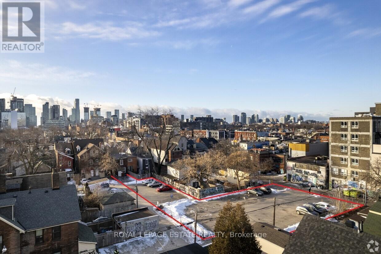 75 Cecil Street, Toronto, ON