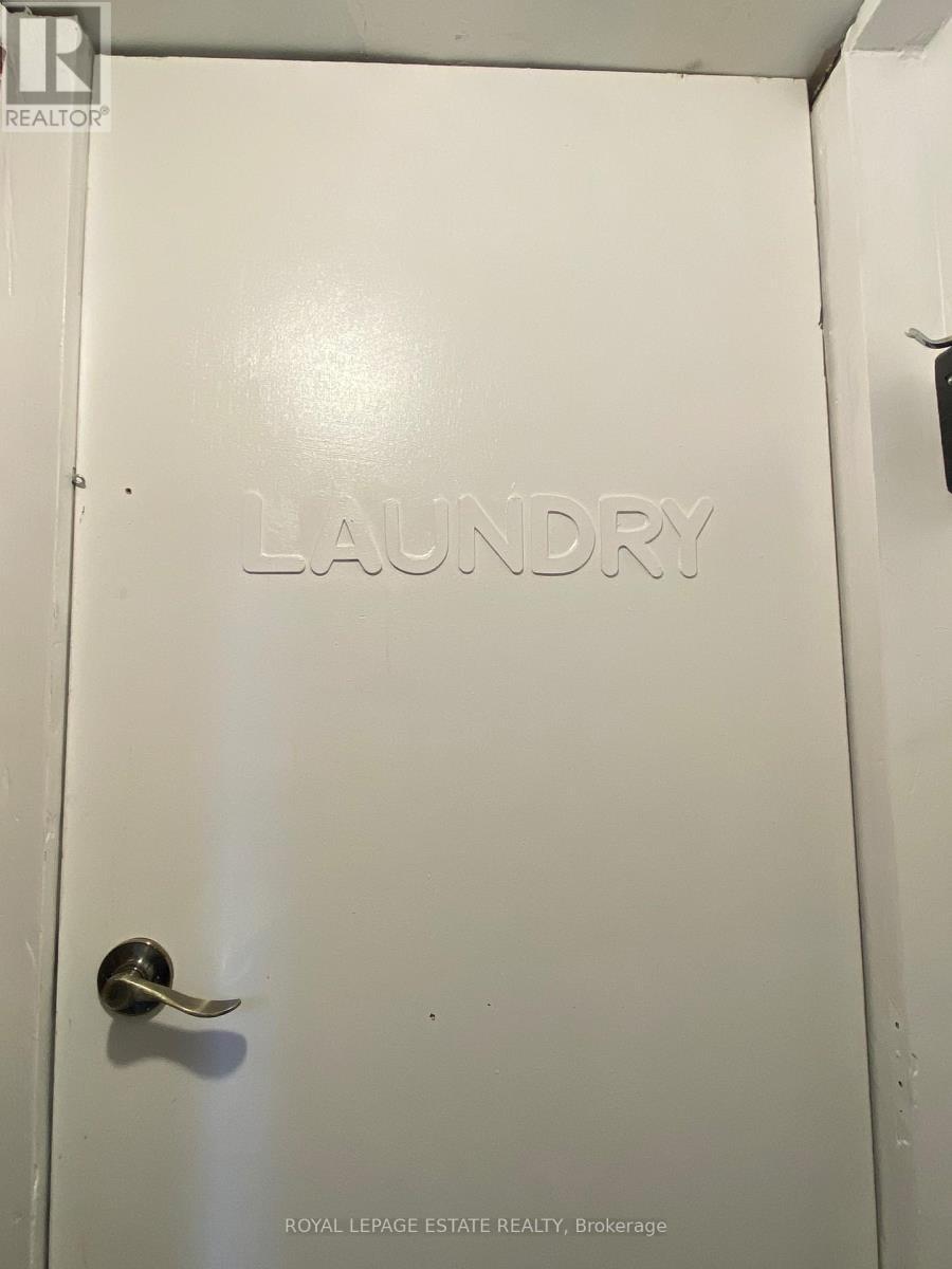 Bsmt - 114 Baldwin Street, Toronto, ON - Indoor Photo Showing Bathroom