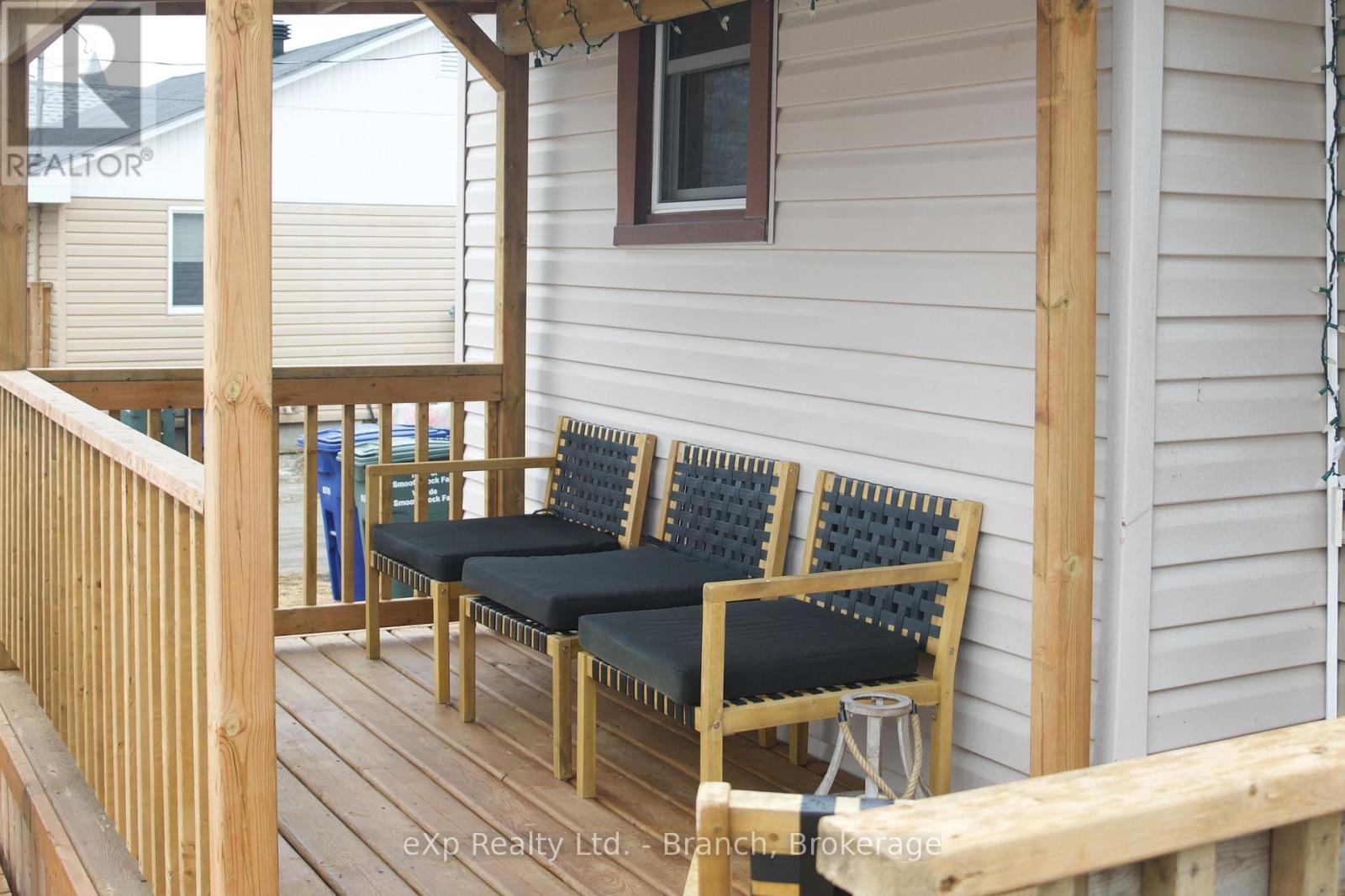 54 Sixth Street, Smooth Rock Falls (Srf), ON - Outdoor With Exterior