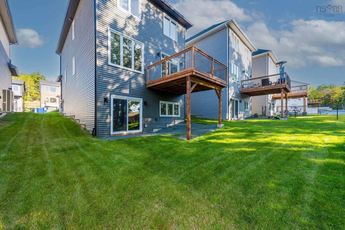 Pc32 69 Pearlgarden Close, Dartmouth, NS