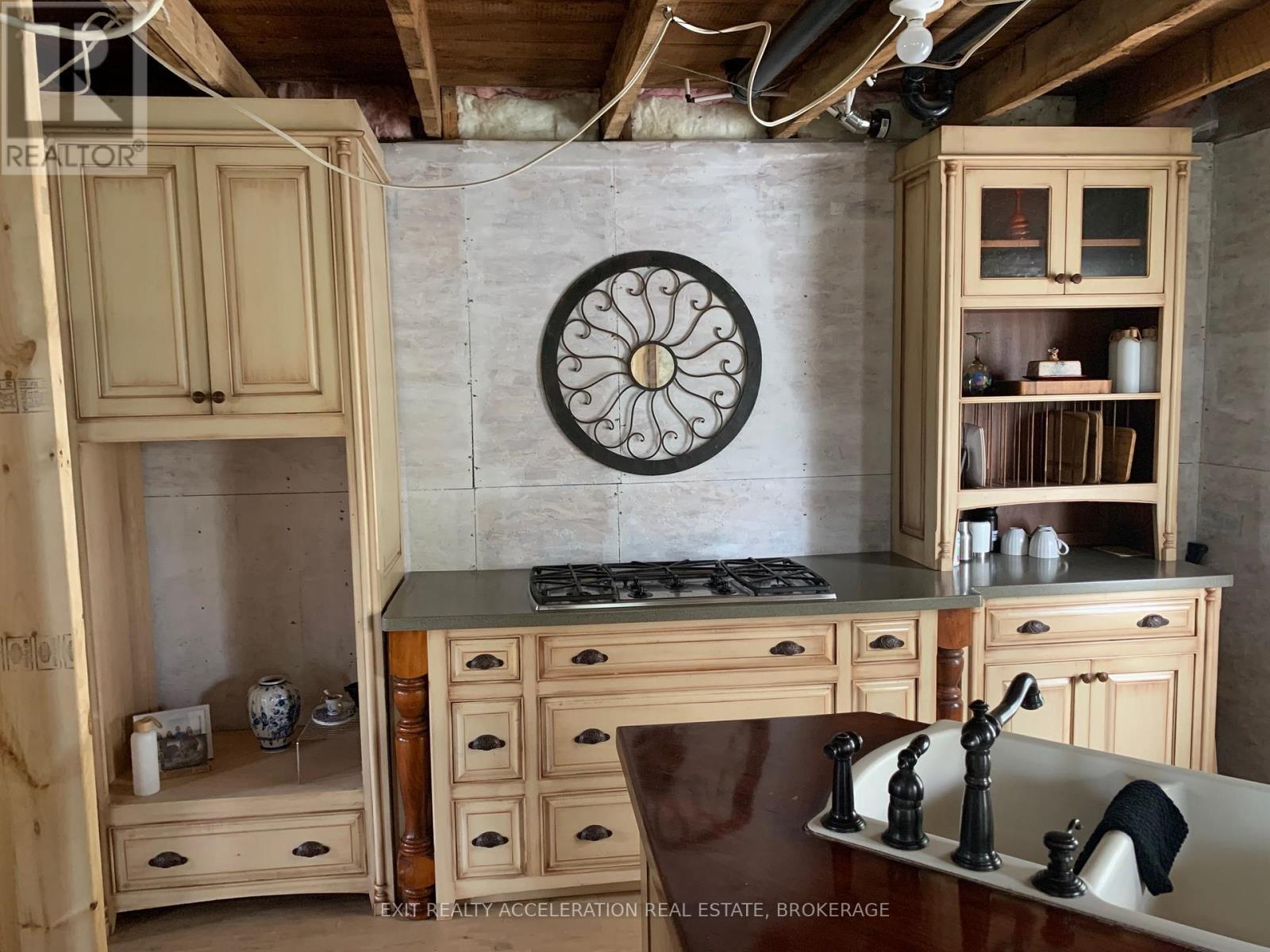 1714 County Rd 9, Greater Napanee (Greater Napanee), ON - Indoor Photo Showing Other Room