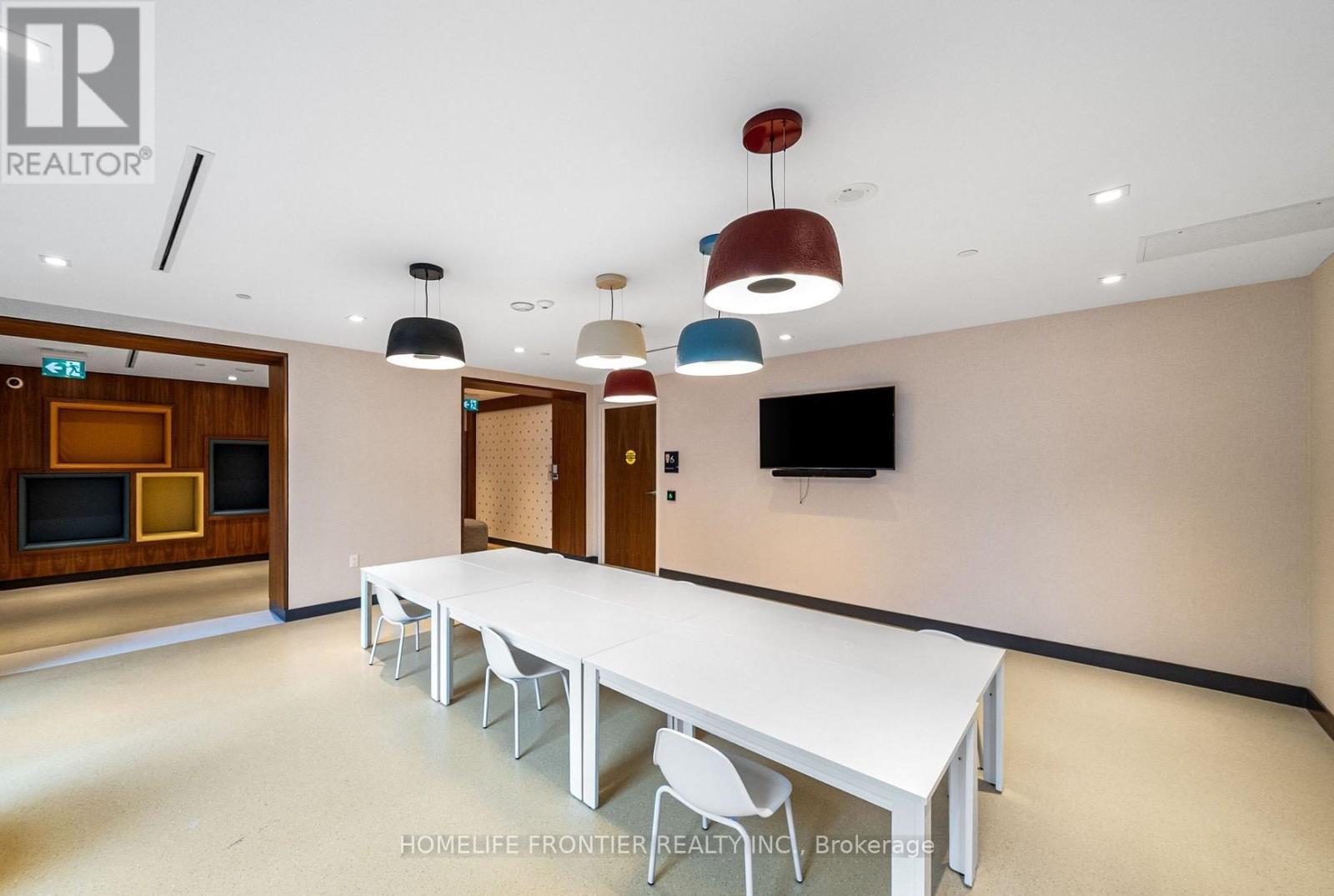 S1103 - 8 Olympic Garden Drive, Toronto, ON - Indoor Photo Showing Other Room