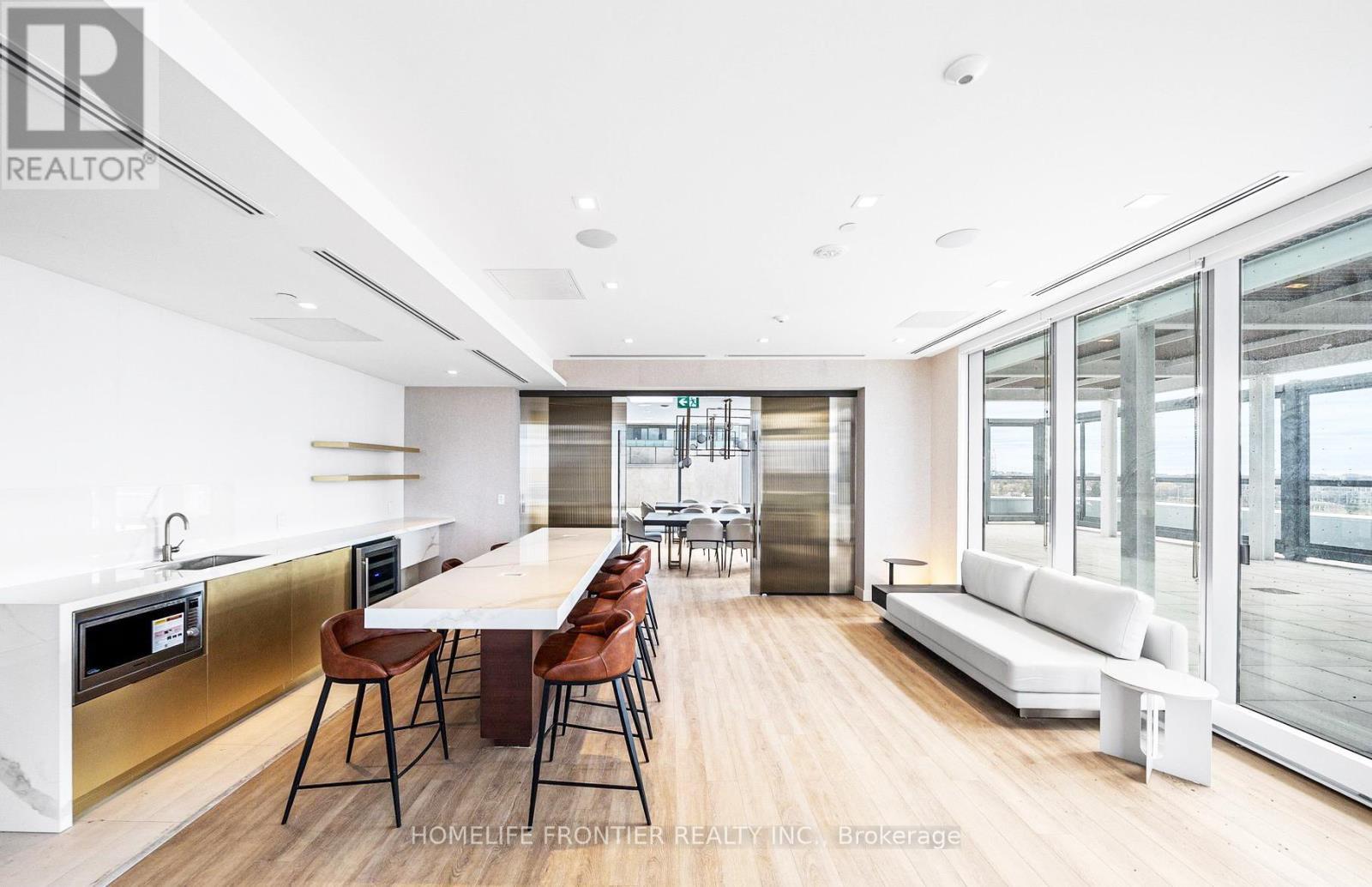 S1103 - 8 Olympic Garden Drive, Toronto, ON - Indoor Photo Showing Other Room