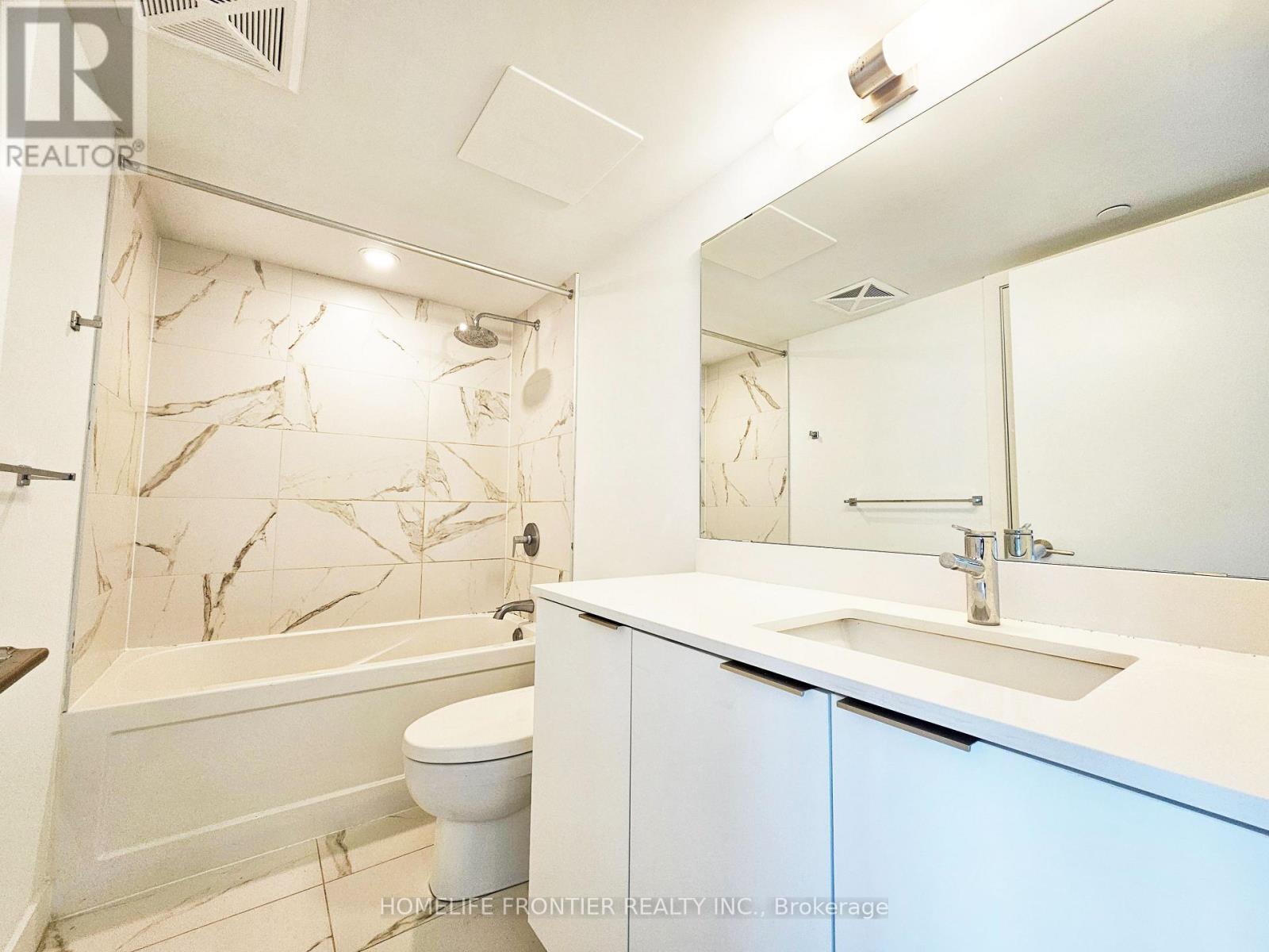 S1103 - 8 Olympic Garden Drive, Toronto, ON - Indoor Photo Showing Bathroom