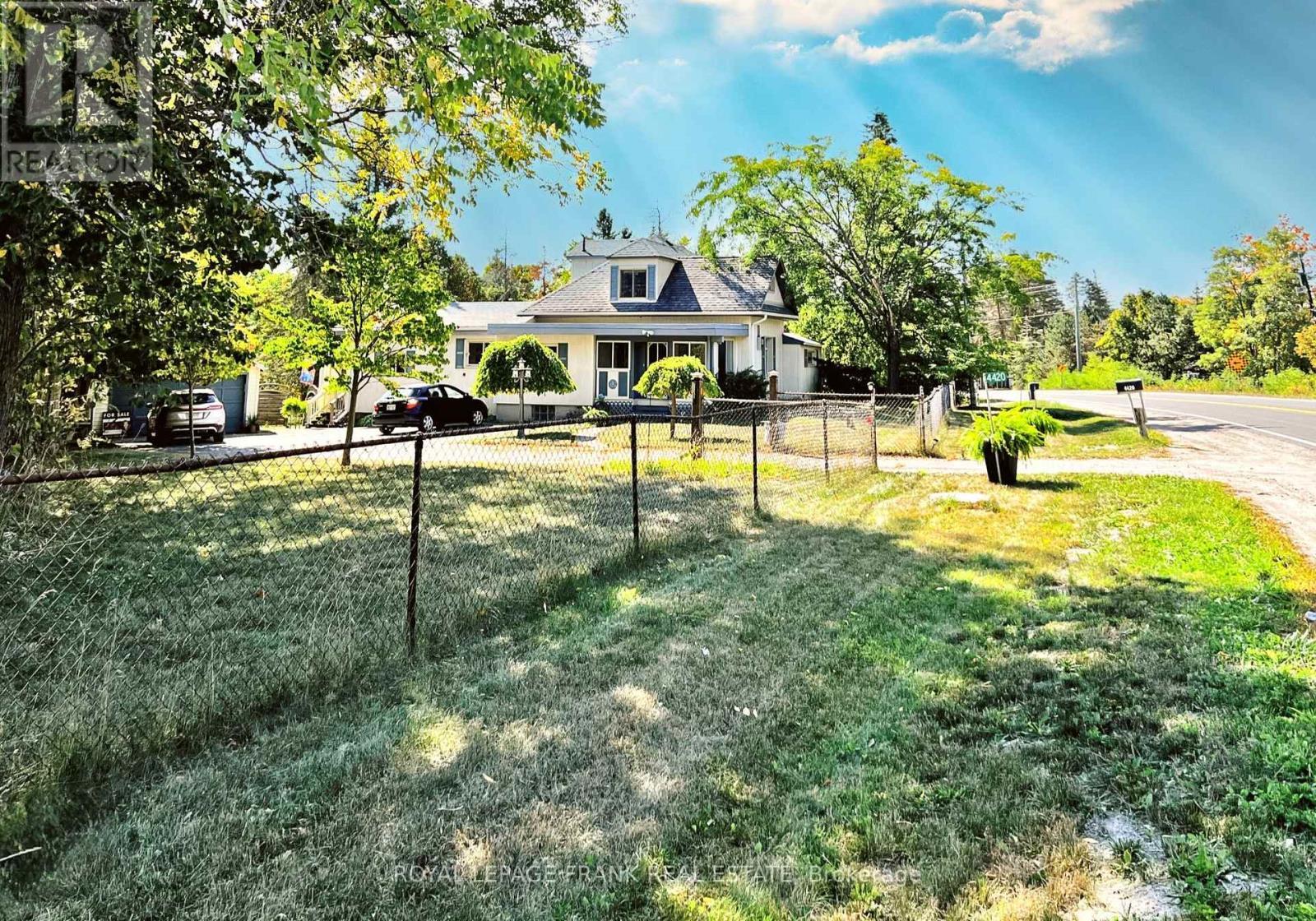 1940 Lakefield Story Charmer! - 4420 County Rd 29, Douro-Dummer, ON - Outdoor