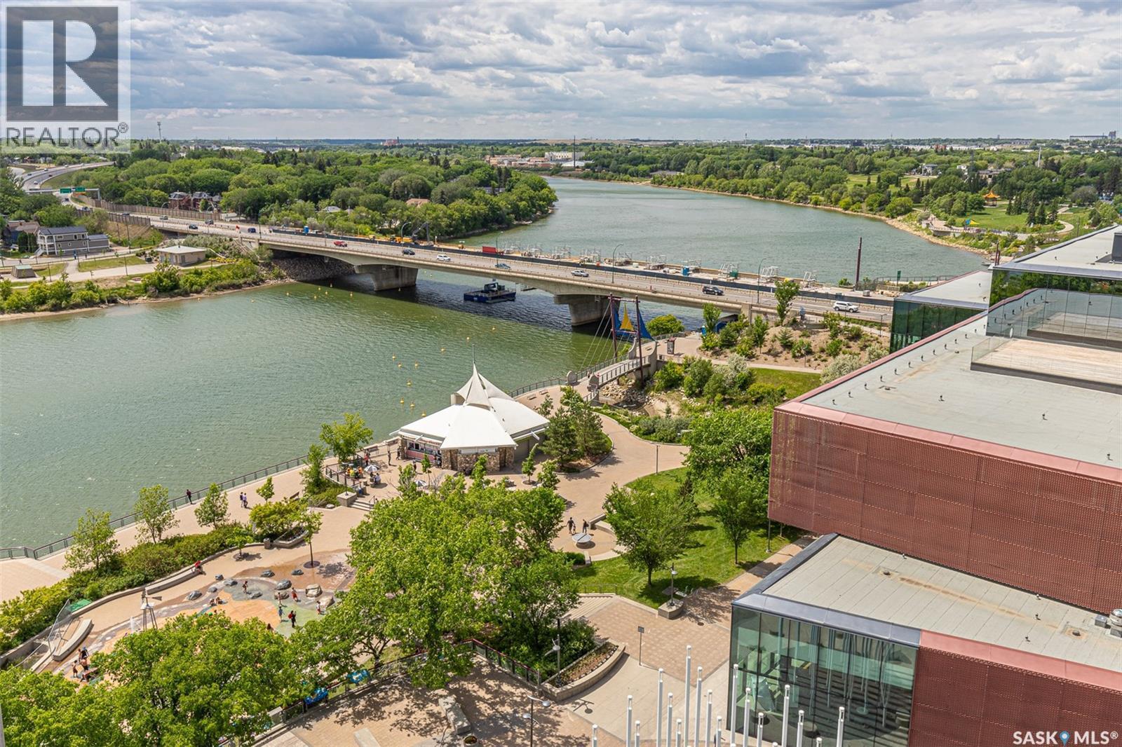 1202 490 2Nd Avenue S, Saskatoon, SK - Outdoor With Body Of Water With View